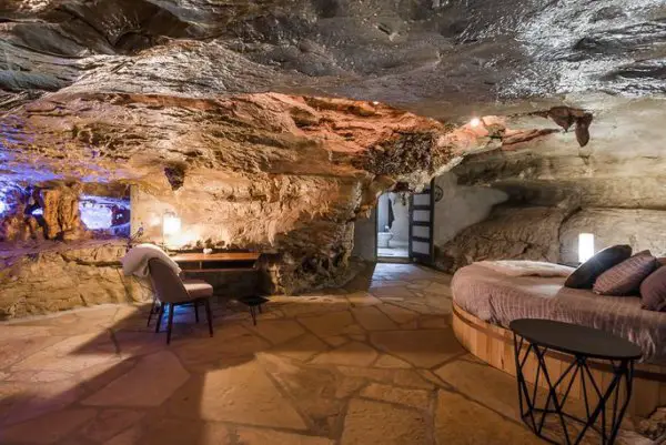 Beckham Creek Cave House in Arkansas - You Can Rent it! - museuly